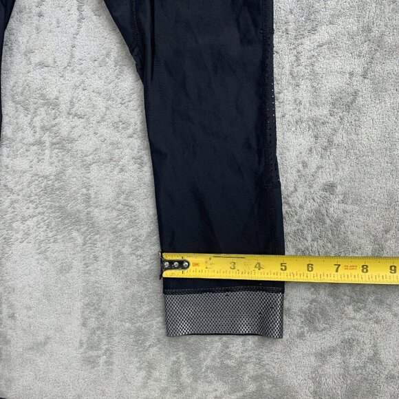 Ten Thousand 3/4 Tight Mens Small Black Workout Running Gym Training Baselayer - Picture 4 of 10